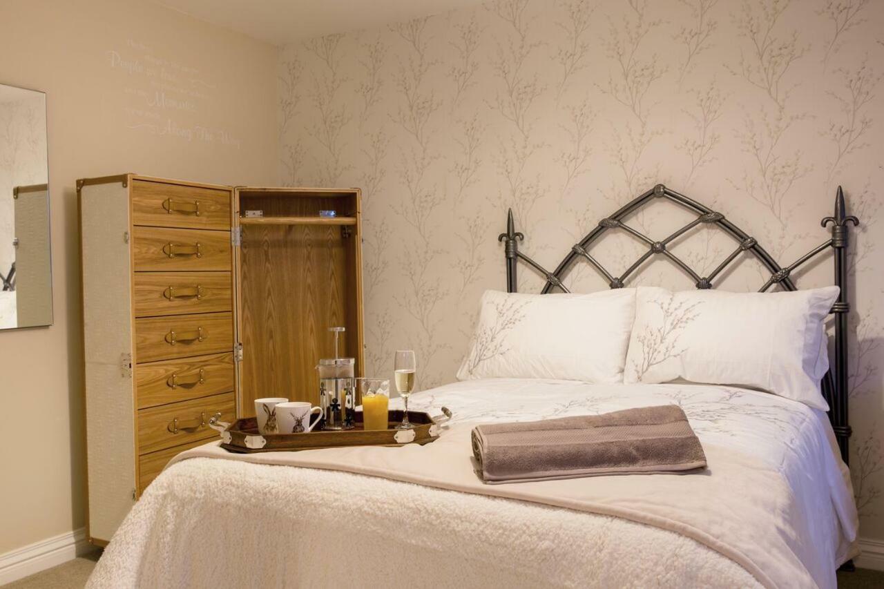 Thrush Nest Cottages - Wren Cottage Sleeps 4, 2 Bedrooms & Stable Cottage Sleeps 2, 1 Bedroom Γιορκ Εξωτερικό φωτογραφία